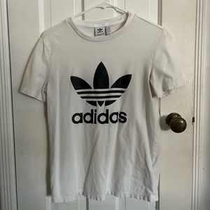 Basic Adidas branded white tea vintage